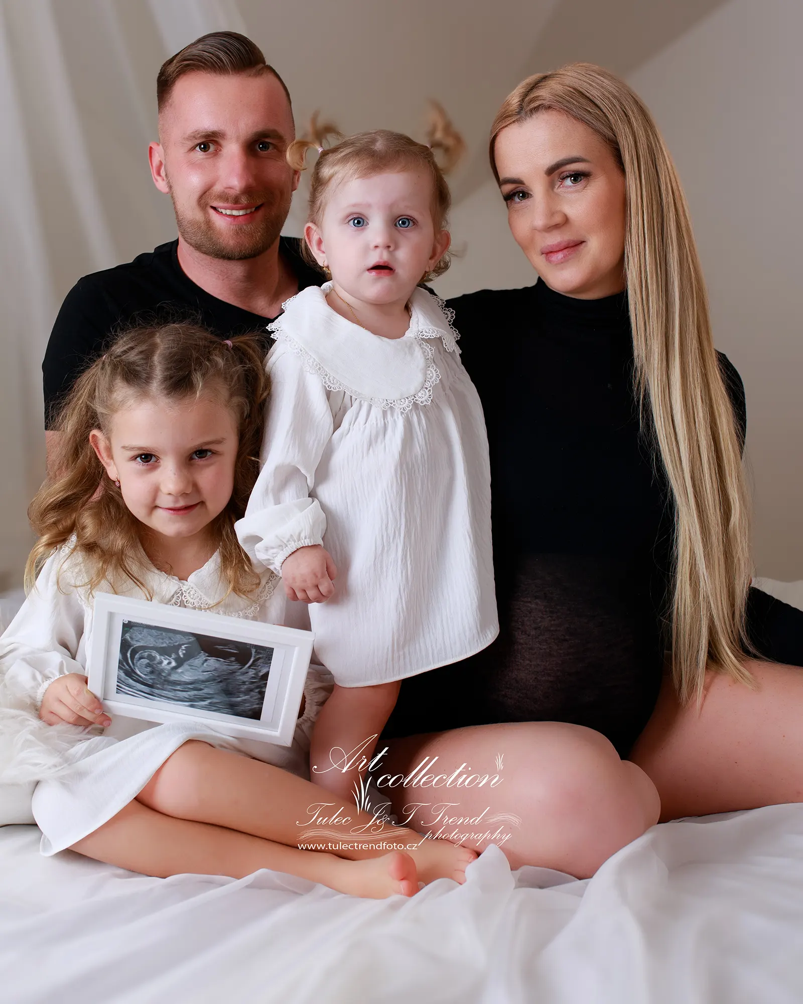 Těhotenské focení v ateliérech Tulec Trend foto