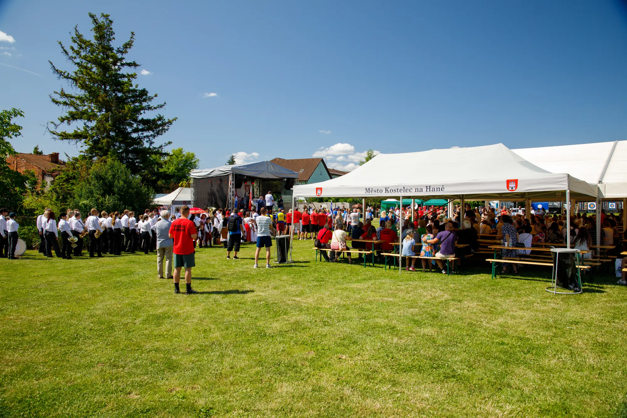 Návštěvníci z celé ČR a Slovenska — Setkání Kostelců 2025