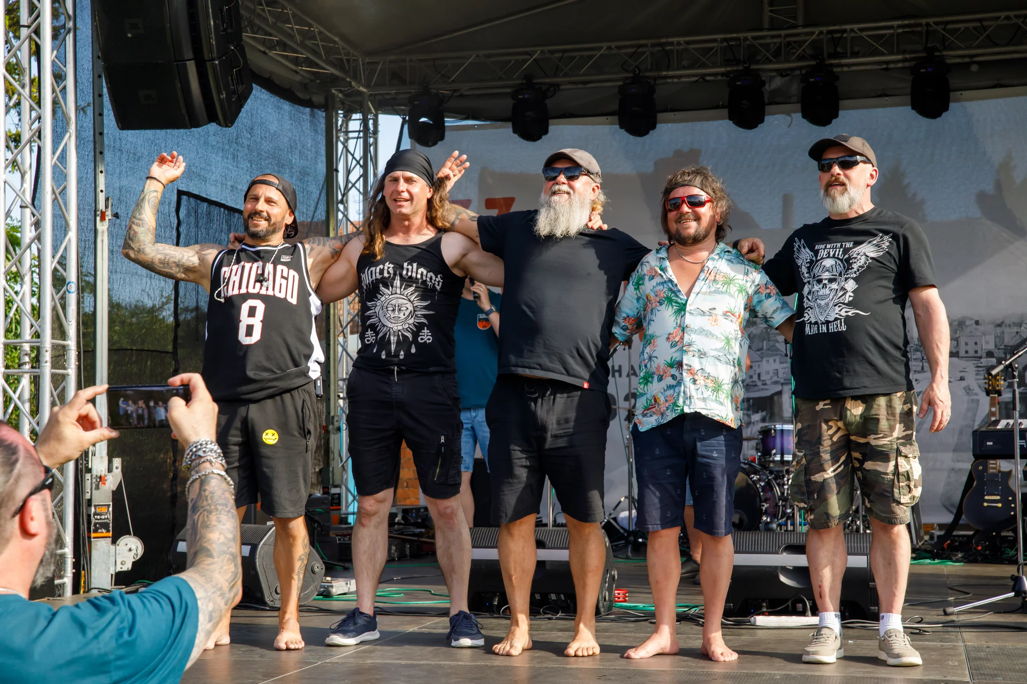 Závěrečný záběr z akce — Setkání Kostelců, červen 2025