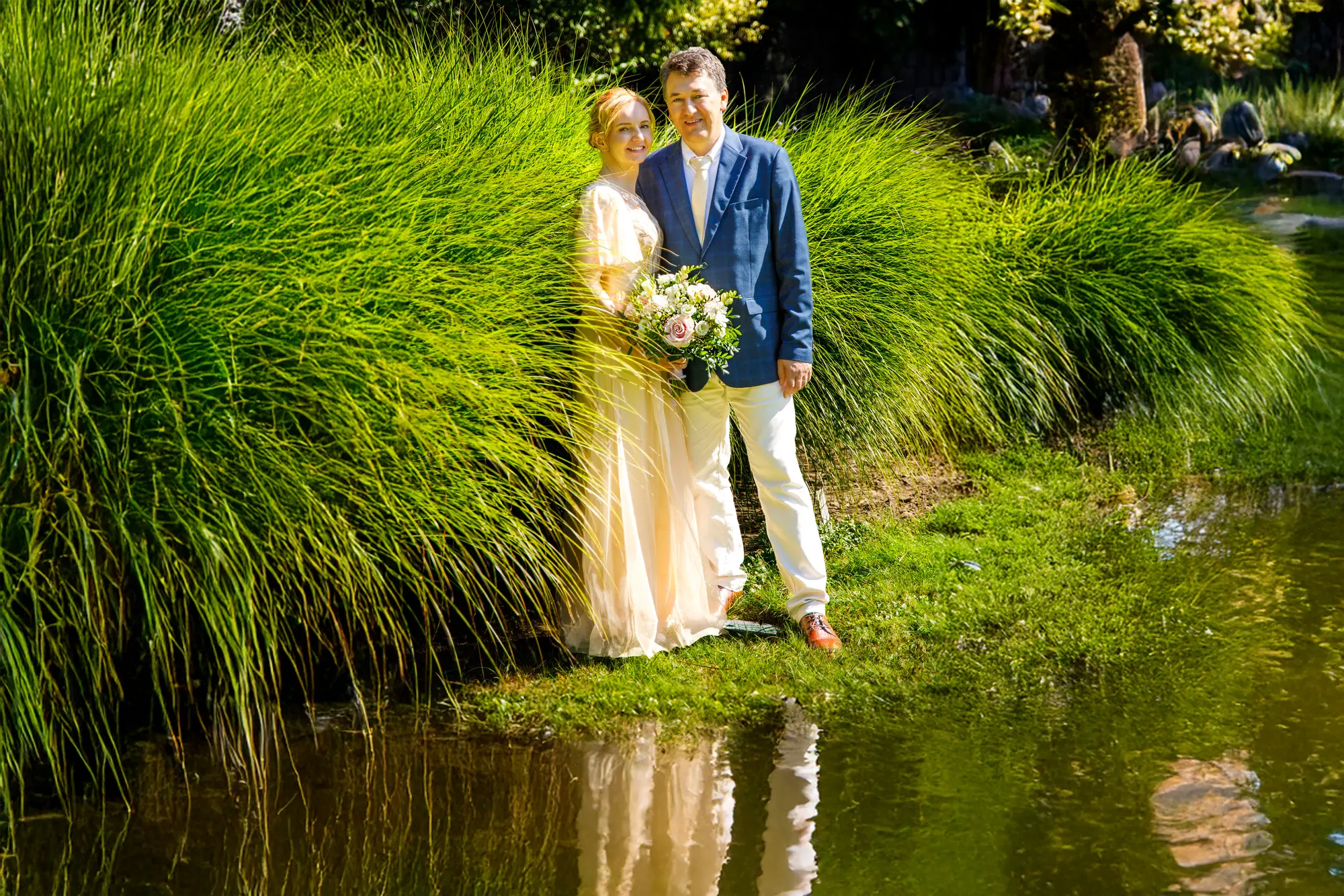 Párové portréty novomanželů — zlatá hodina, svatební focení Přerov 2025